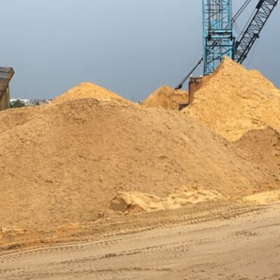 Cát vàng xây dựng